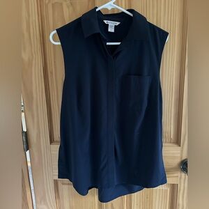 Athleta Navy Sleeveless Collared Blouse with Front Pocket